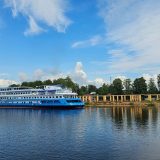 Речной круиз из Санкт-Петербурга. Теплоход Лунная соната, июнь 2025, 1